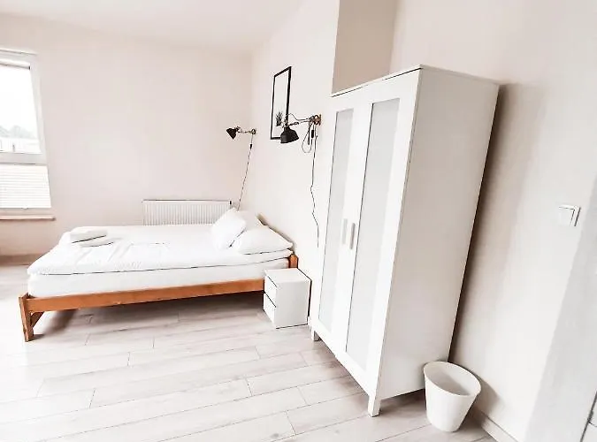 Arena בית אירוח